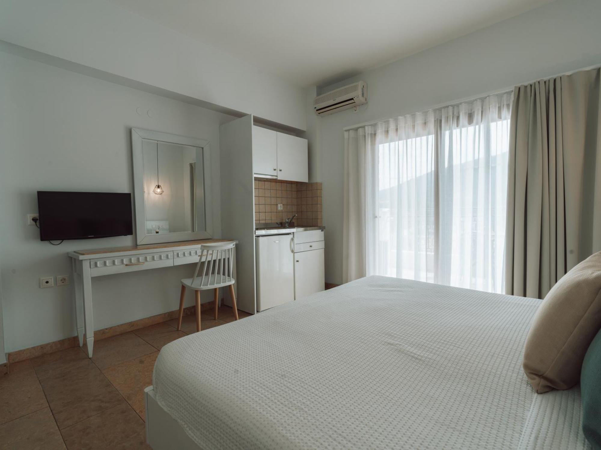 Dracos Hotel Parga Eksteriør billede
