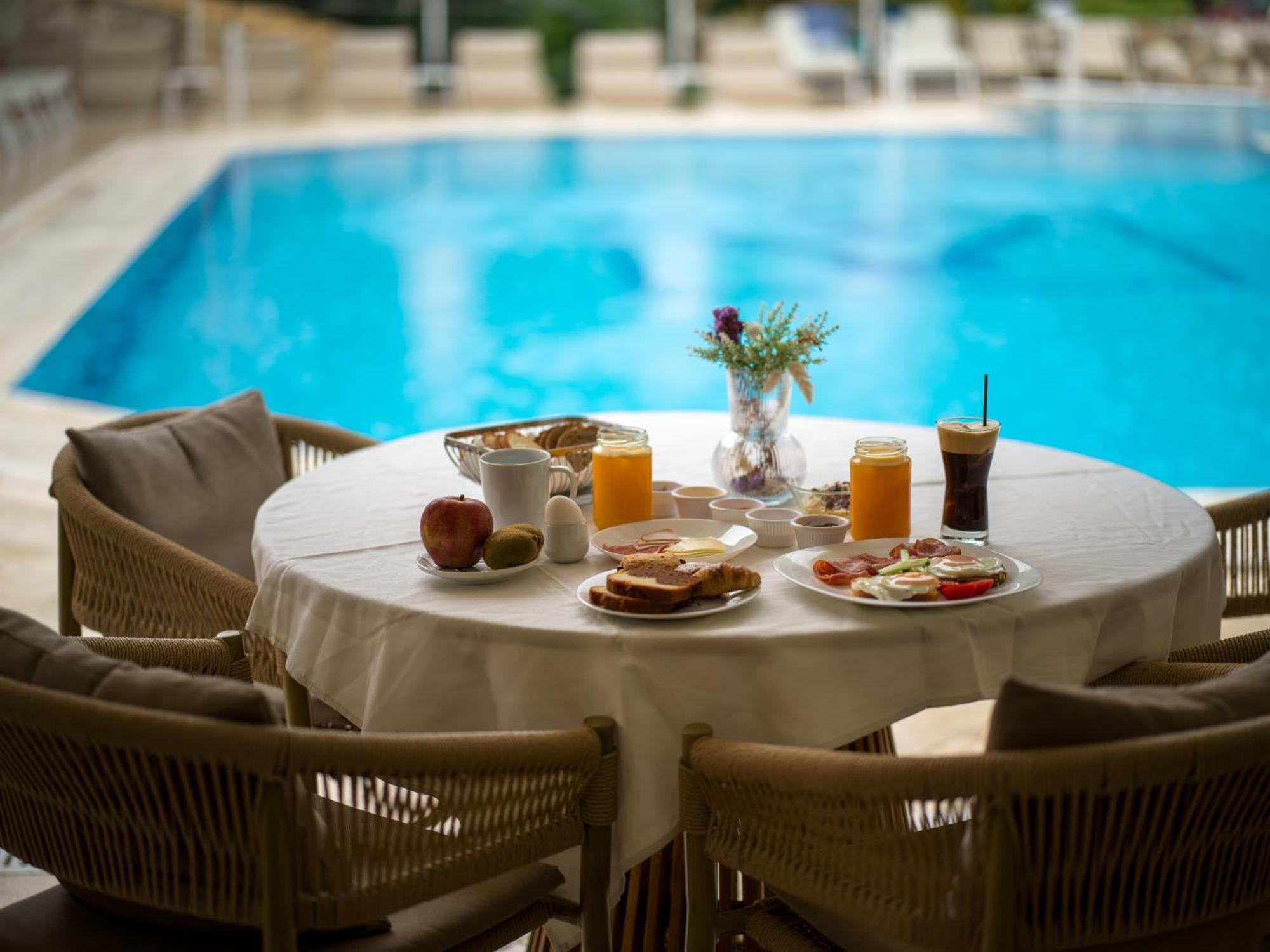 Dracos Hotel Parga Eksteriør billede